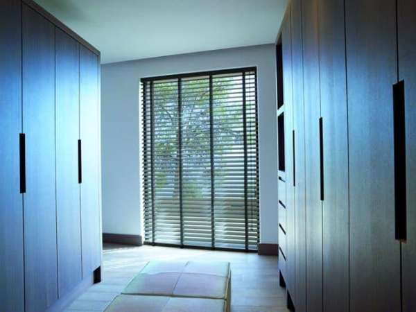 Ticho, tieň a pohoda: tienenie ako súčasť akustického komfortu