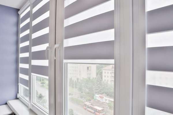 Súkromie v mestskom byte: ako si ho vytvoriť bez toho, aby si žil v tme